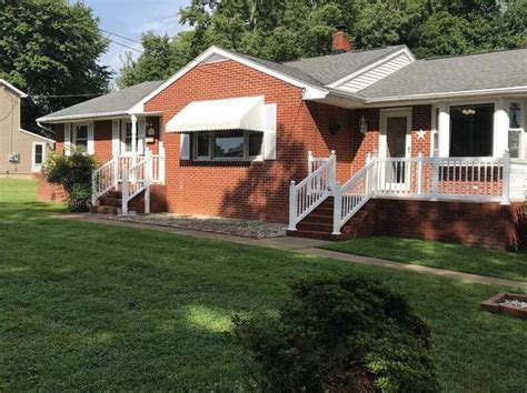 Book a welcoming vacation <strong>rental</strong> for as little as $50 per night by searching among the 655 options featured <strong>in Fredericksburg</strong>. . Homes for rent in fredericksburg va